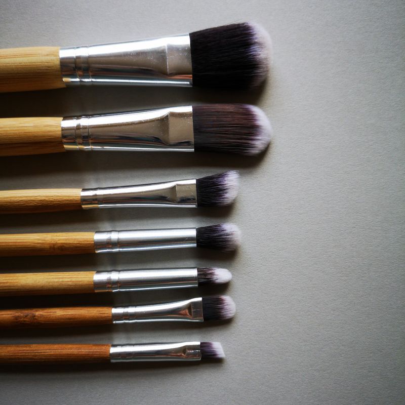 Vega Bamboo Handle Makeup Brush Set of 7