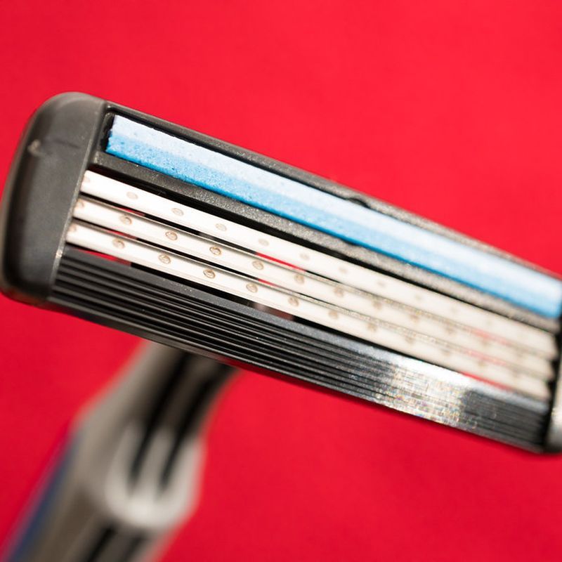 Gillette Mach3 Razor with 2 Cartridges